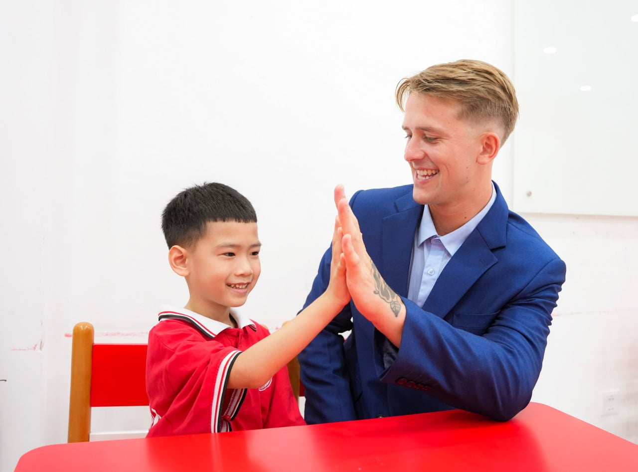 6 Bí Quyết Luyện Nói Tiếng Anh Như Người Bản Xứ Hiệu Quả Cho Trẻ